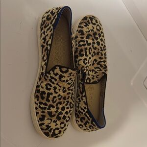 Leopard Print Slip-On Shoes